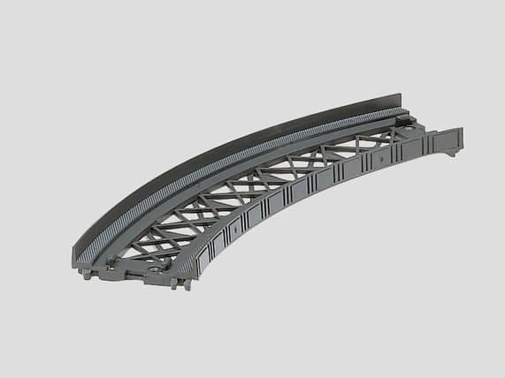 Märklin 8977 Rampenstück geb. r=145mm/45°