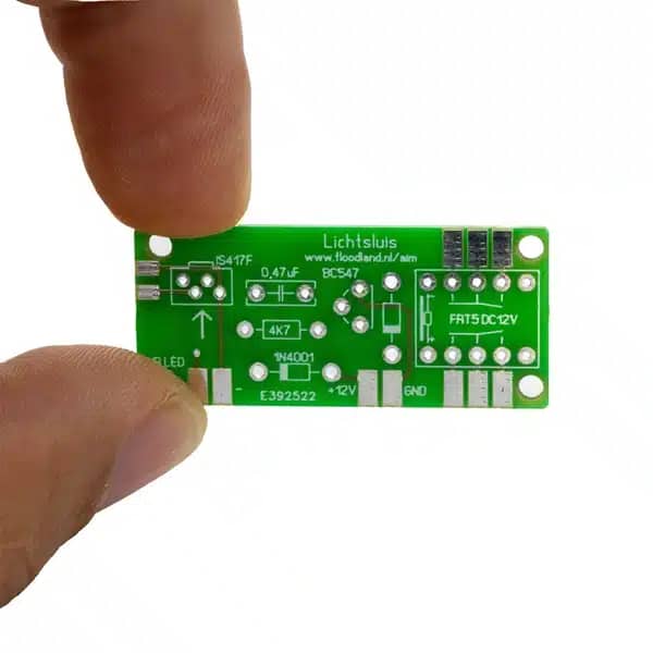 Magica Miniatura Lichtsluis met relais printplaat 2 Magica Miniatura Lichtsluis met relais printplaat - Afbeelding 2