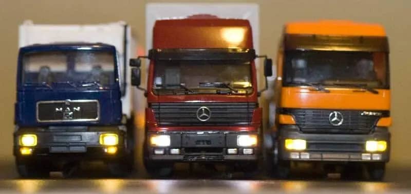 Dinamo modeltreinbesturing, de stabiele factor! 12 trucks